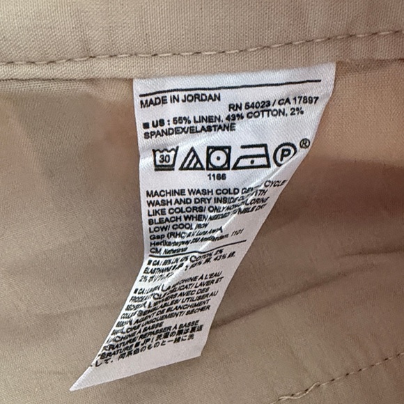 Banana Republic High-Rise Linen Pleated Safari Shorts - Picture 7 of 7